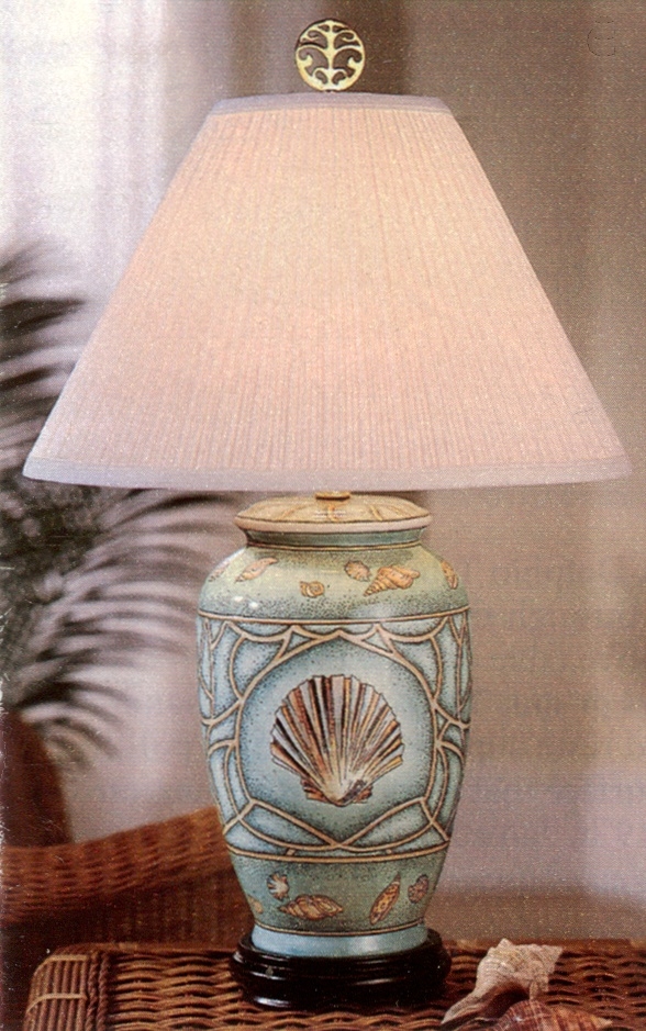 Seashell lamp