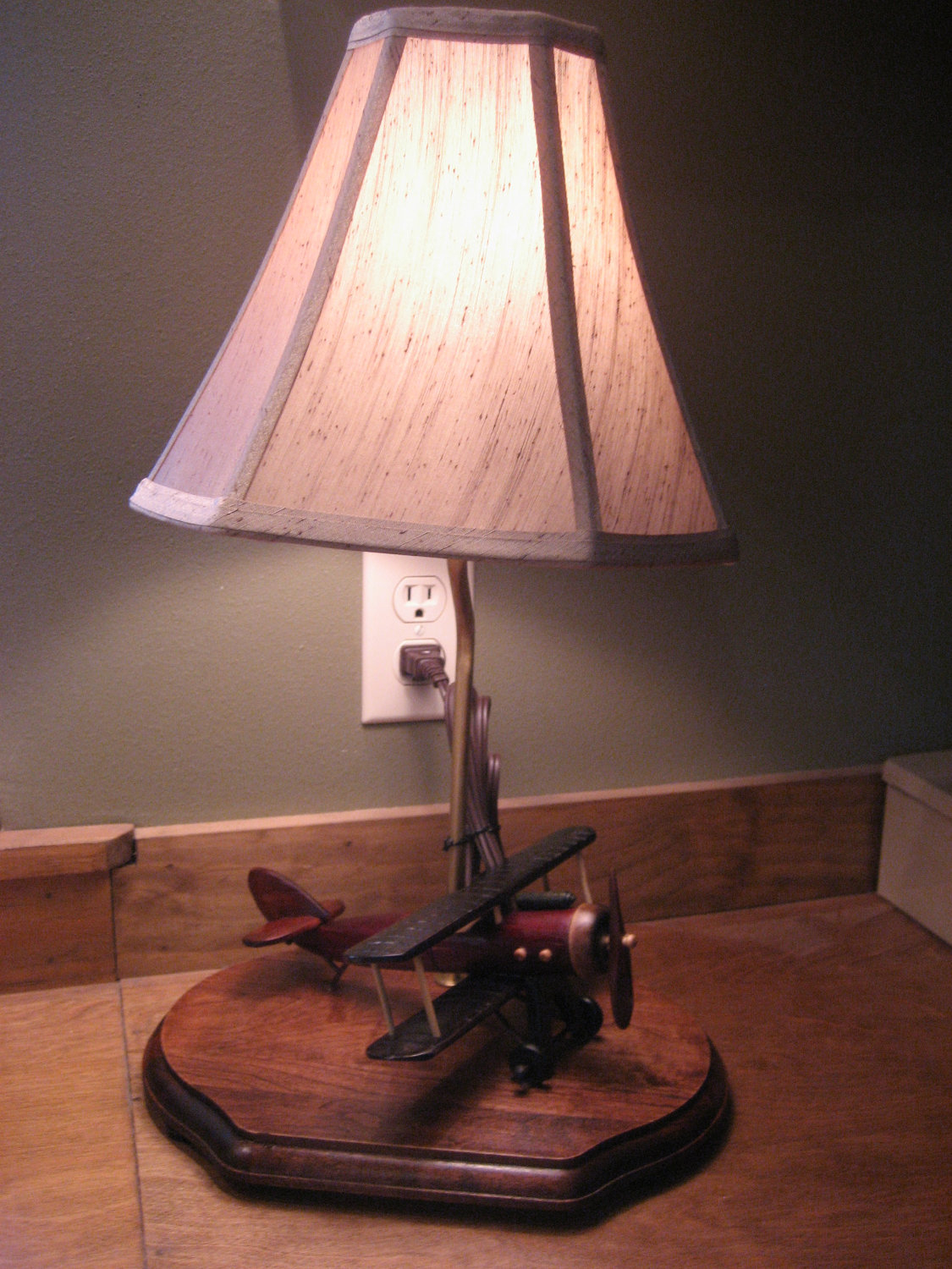 Handmade vintage style airplane lamp