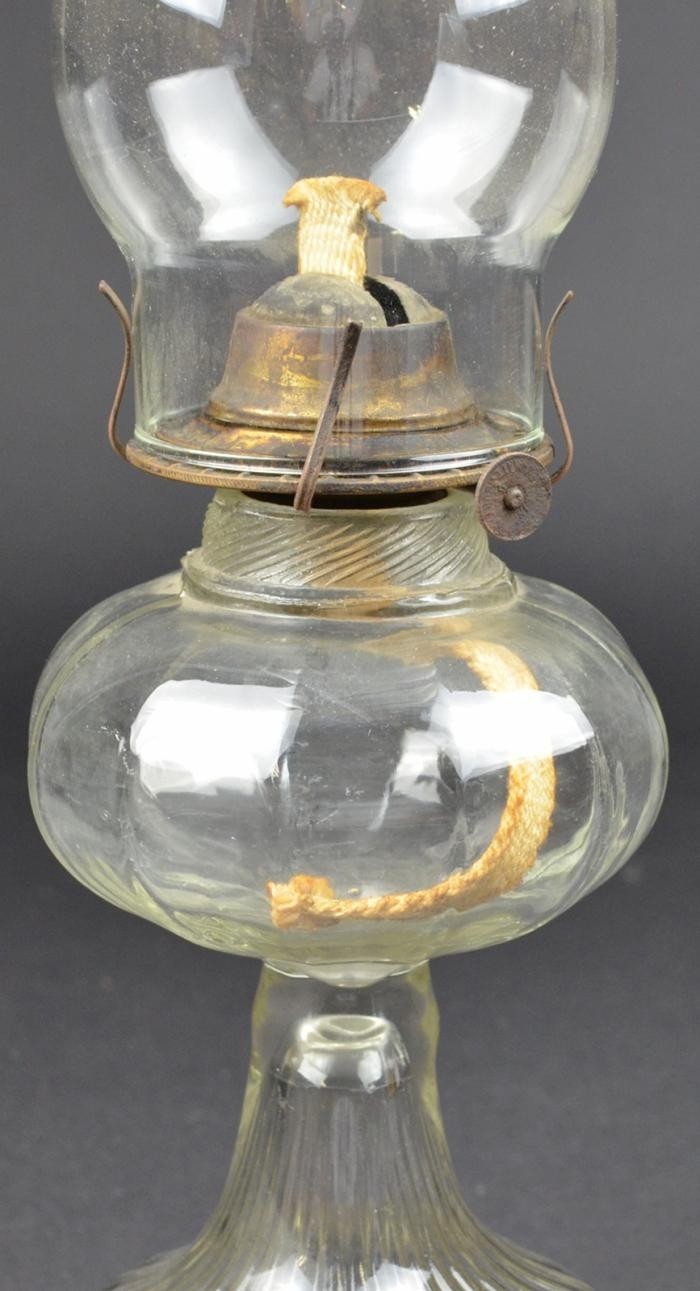Clear glass kerosene oil lamp chimney with eagle burner wick