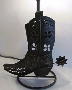 Metal tin southwestern look cowboy boot lamp works well