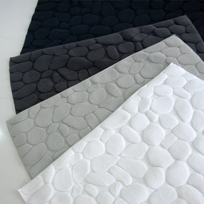 Bath mat tub mat or shower mat in pebble design
