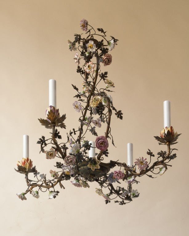 Painted tole chandelier with polychrome porcelain flowers image 5