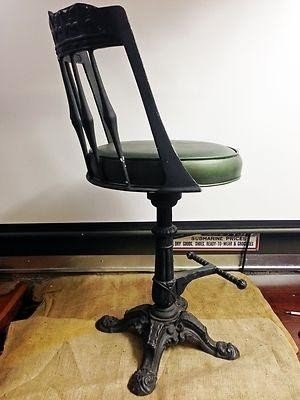 Vintage cast iron calorator d4 swivel bar stool black w