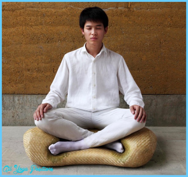 Zen seating meditation chair makes proper sitting easy 1