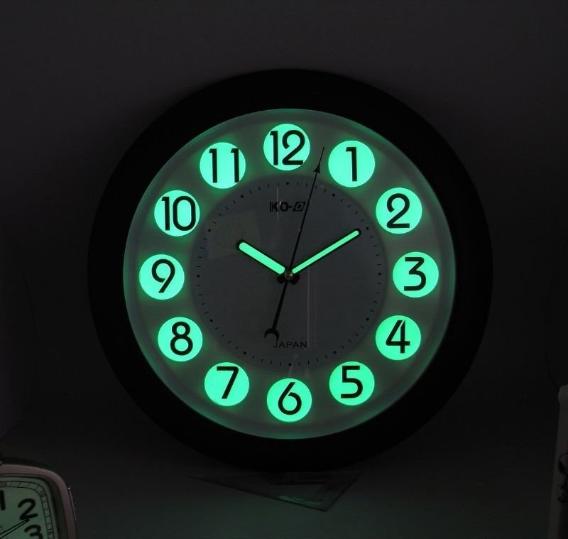 11.8" Luminous Wall Clock Wood Silent light in dark night Fashion Wall V9H9