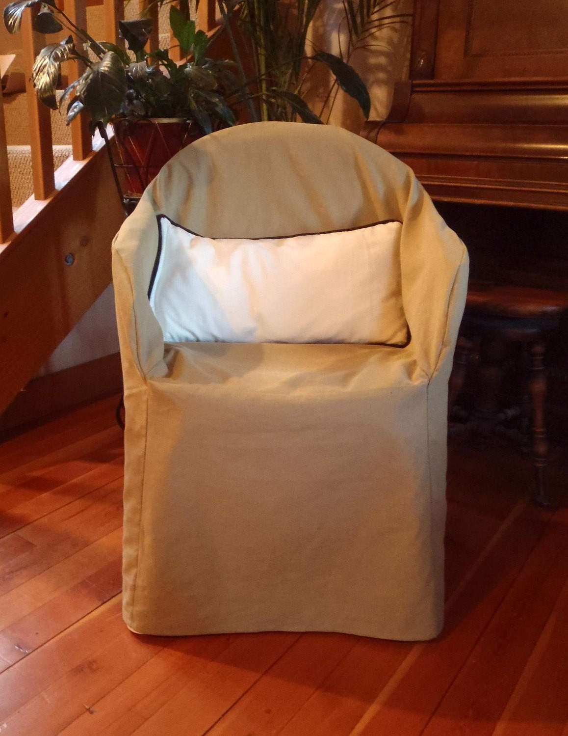 Plastic lawn chair online covers