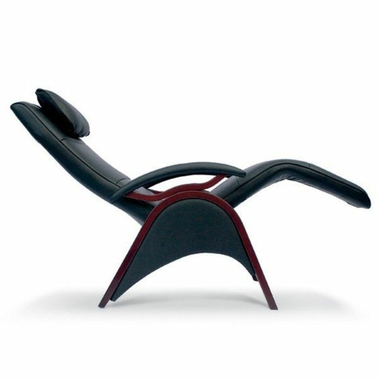 The novus zero gravity recliner by relax the back 2