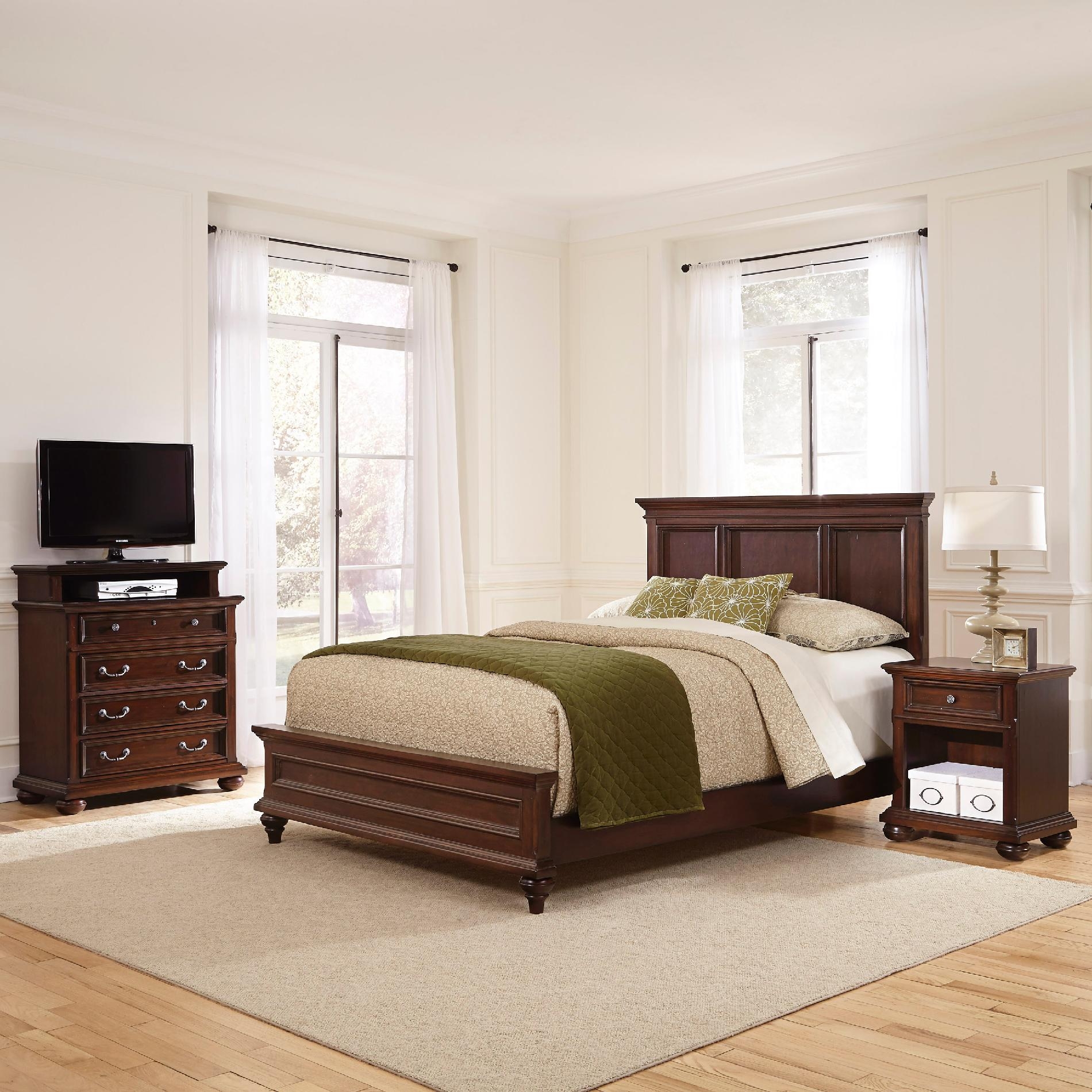 Colonial Classic Panel Customizable Bedroom Set