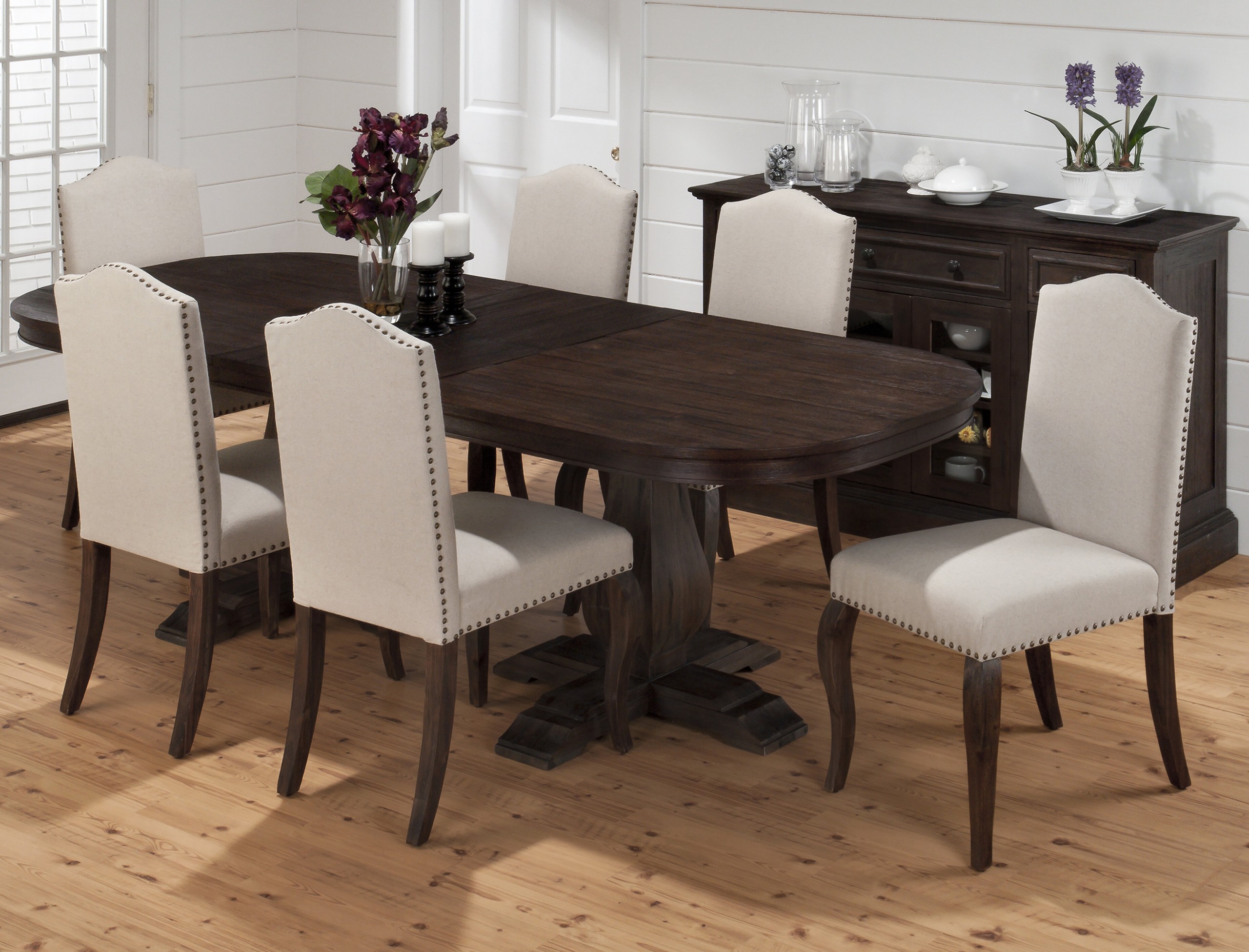 Grand Terrace Extendable Dining Table