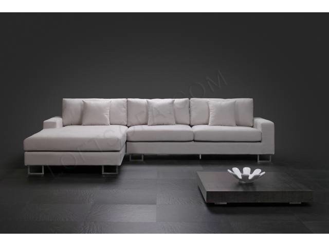 Echo modern sofa with reclining chaise