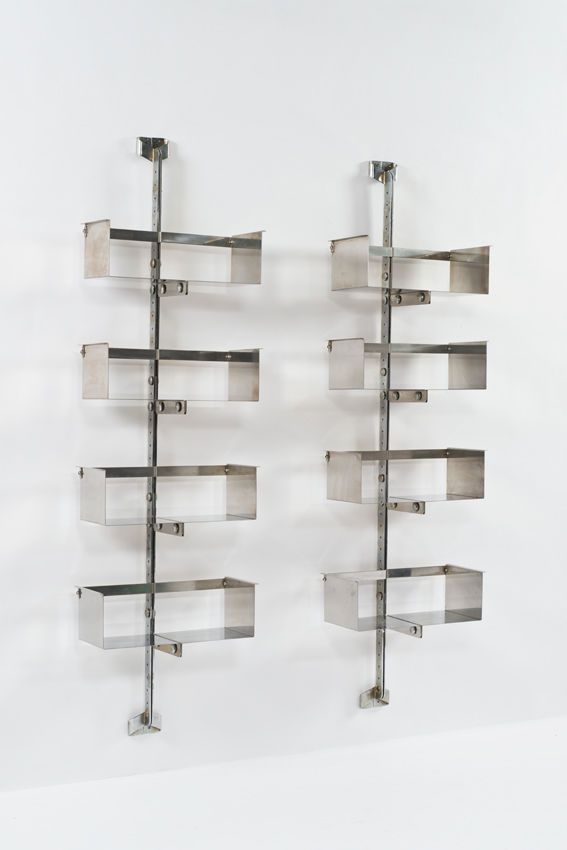 Metal wall mounted shelving foter 1