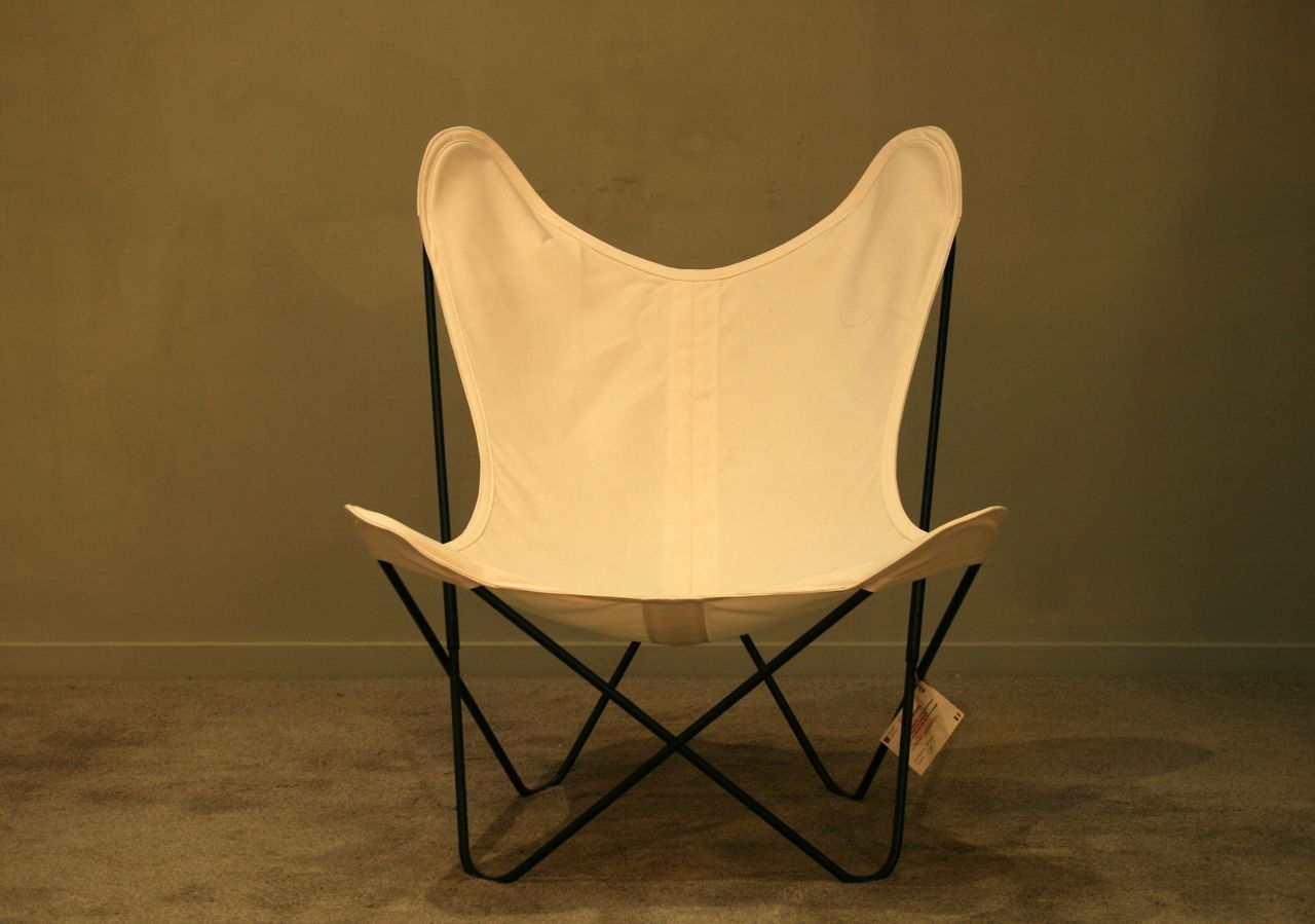 Outdoor butterfly chair showroom_144 1