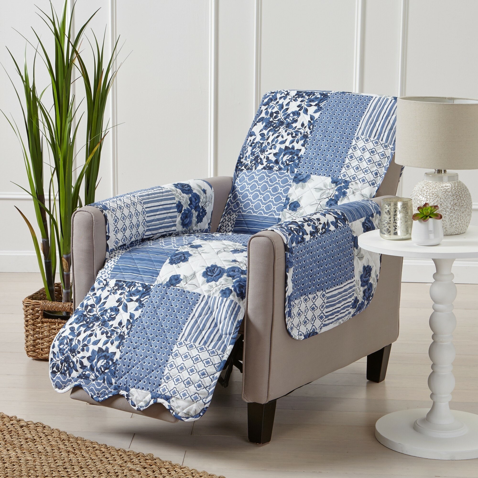 Patchwork Scalloped Printed Box Cushion Recliner Slipcover