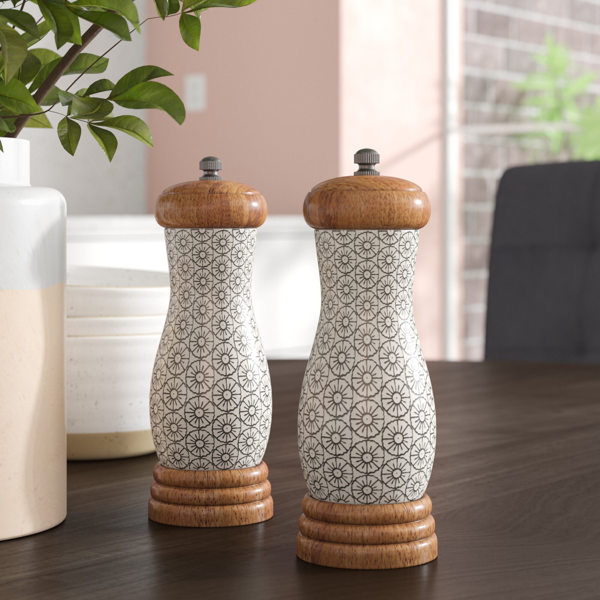 Ocean Reel Salt and Pepper Mills