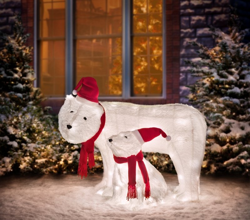 13 Outdoor Lighted Displays to Cheer You Up This Christmas - Foter
