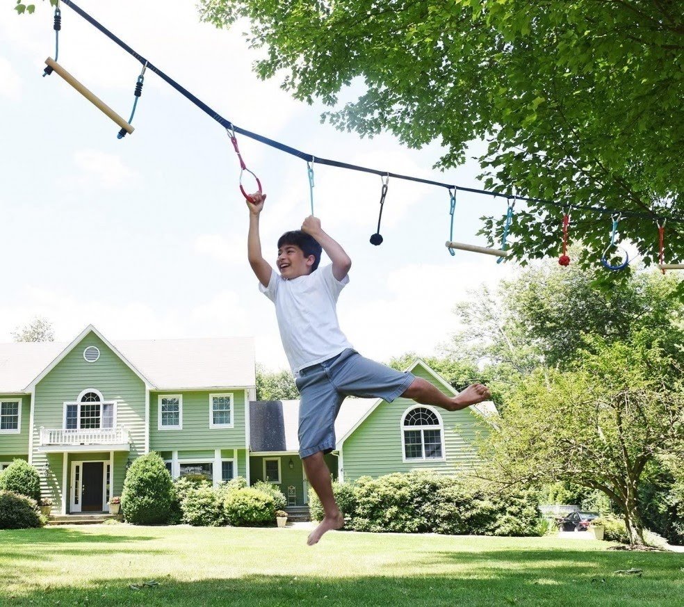 7 Science-Based Benefits of Monkey Bars Playtime - Foter