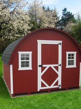 What Makes A Good Chicken Coop (and Keeps The Chicken Happy :))?