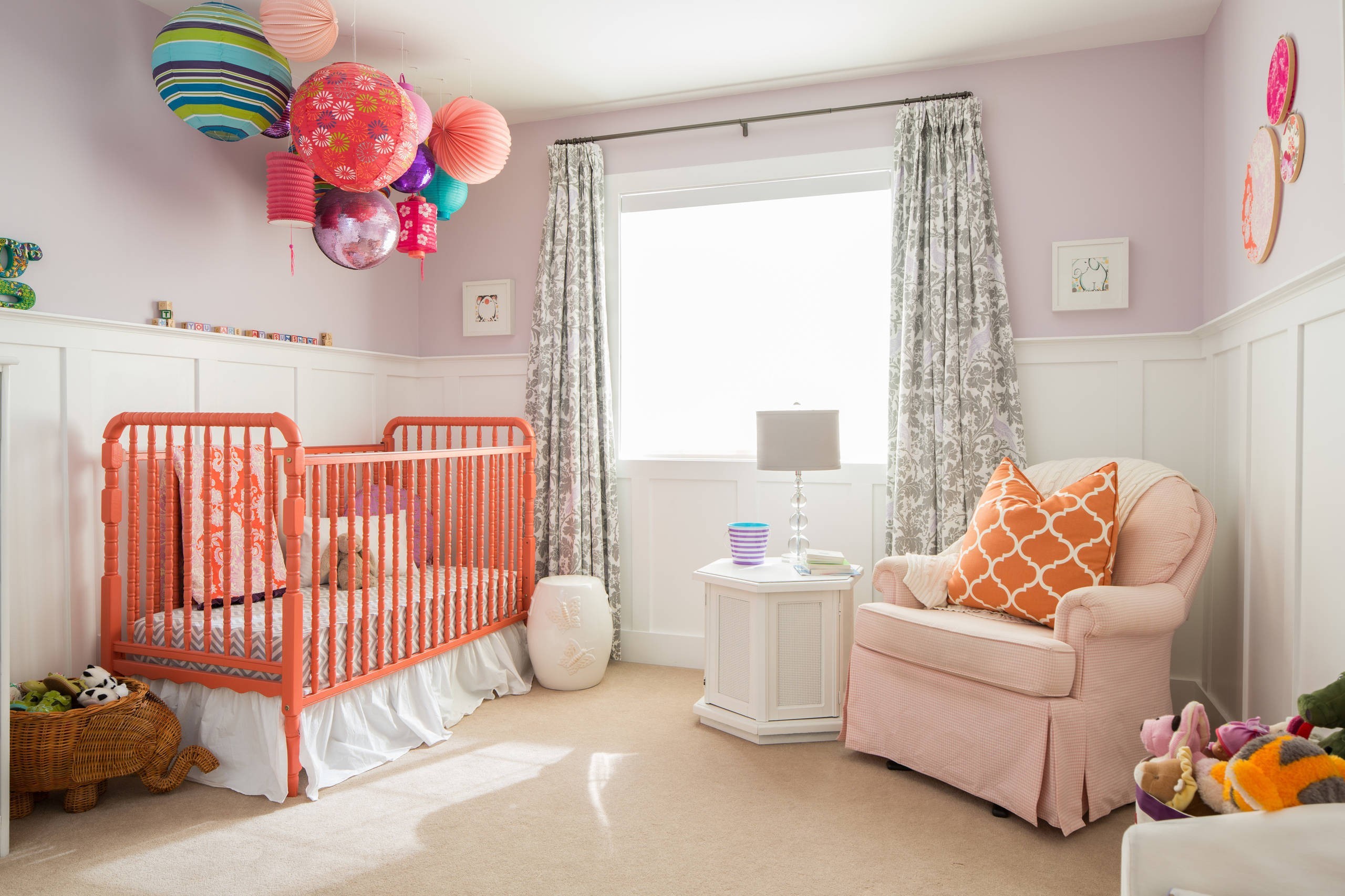 coral pink living room