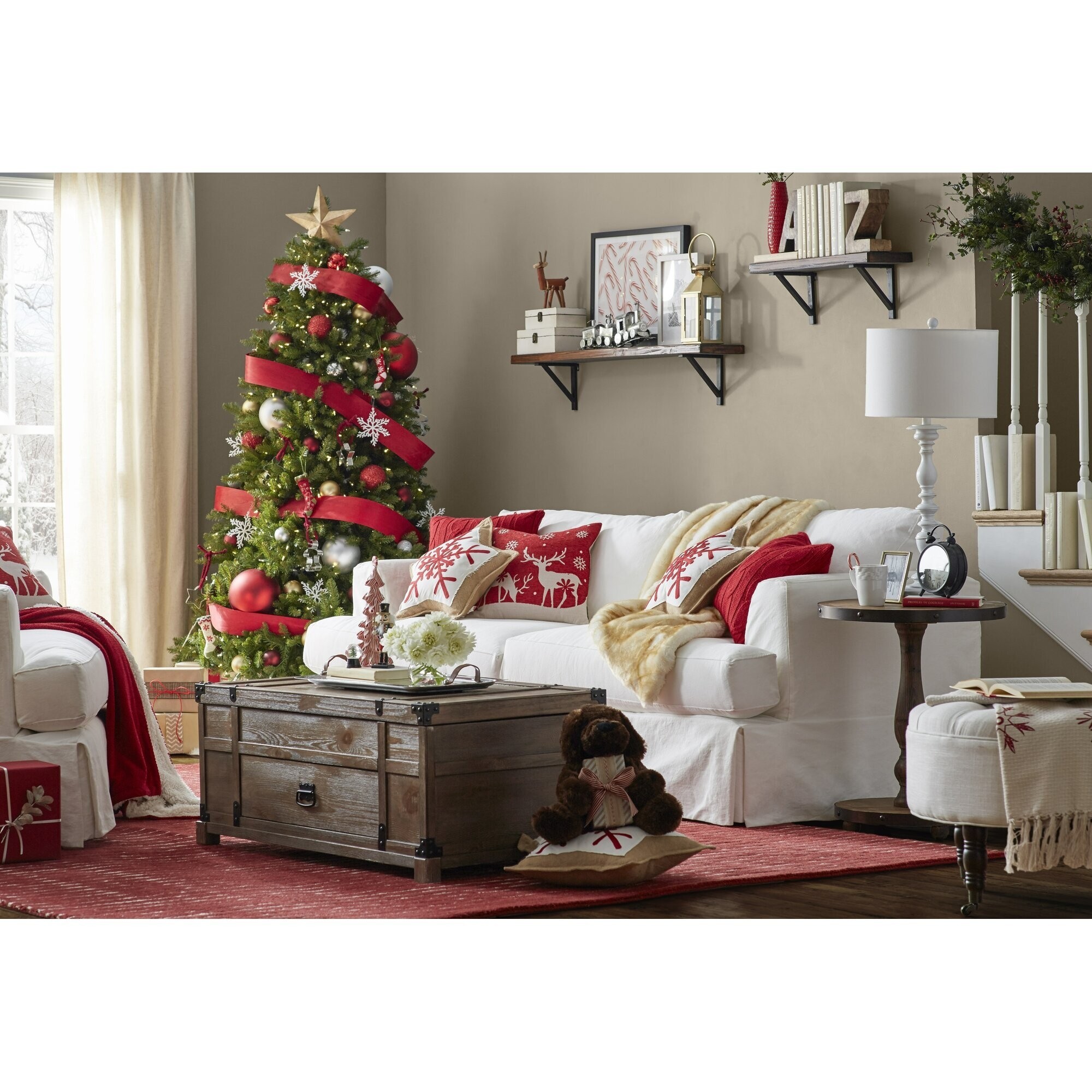 Glam Christmas Tree with Gold Ornaments