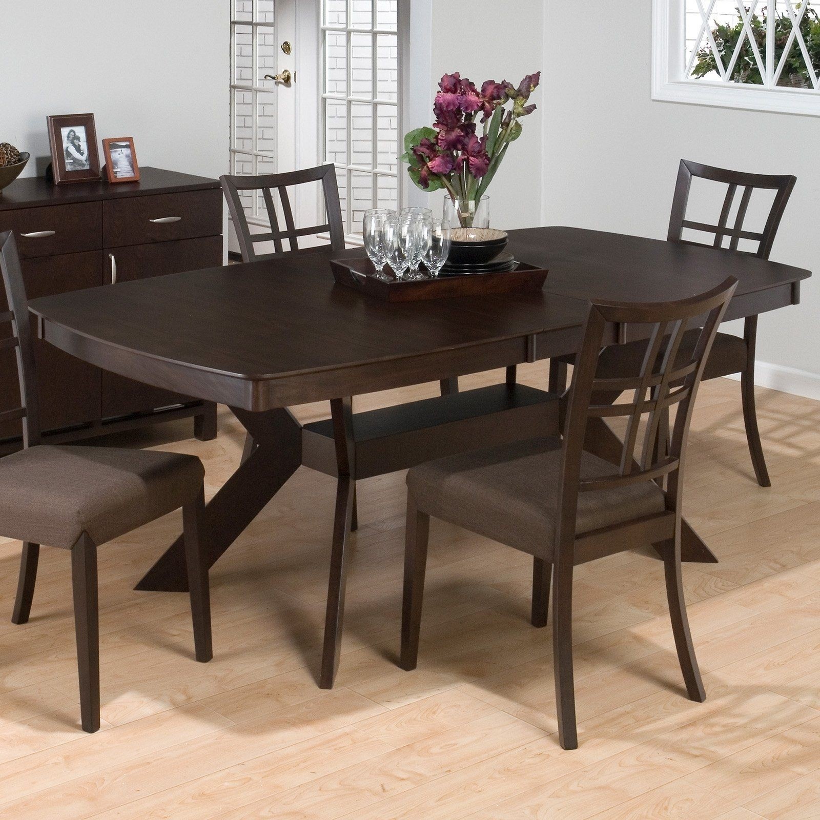 How To Find The Perfect Square Dining Table For Your Décor - Foter