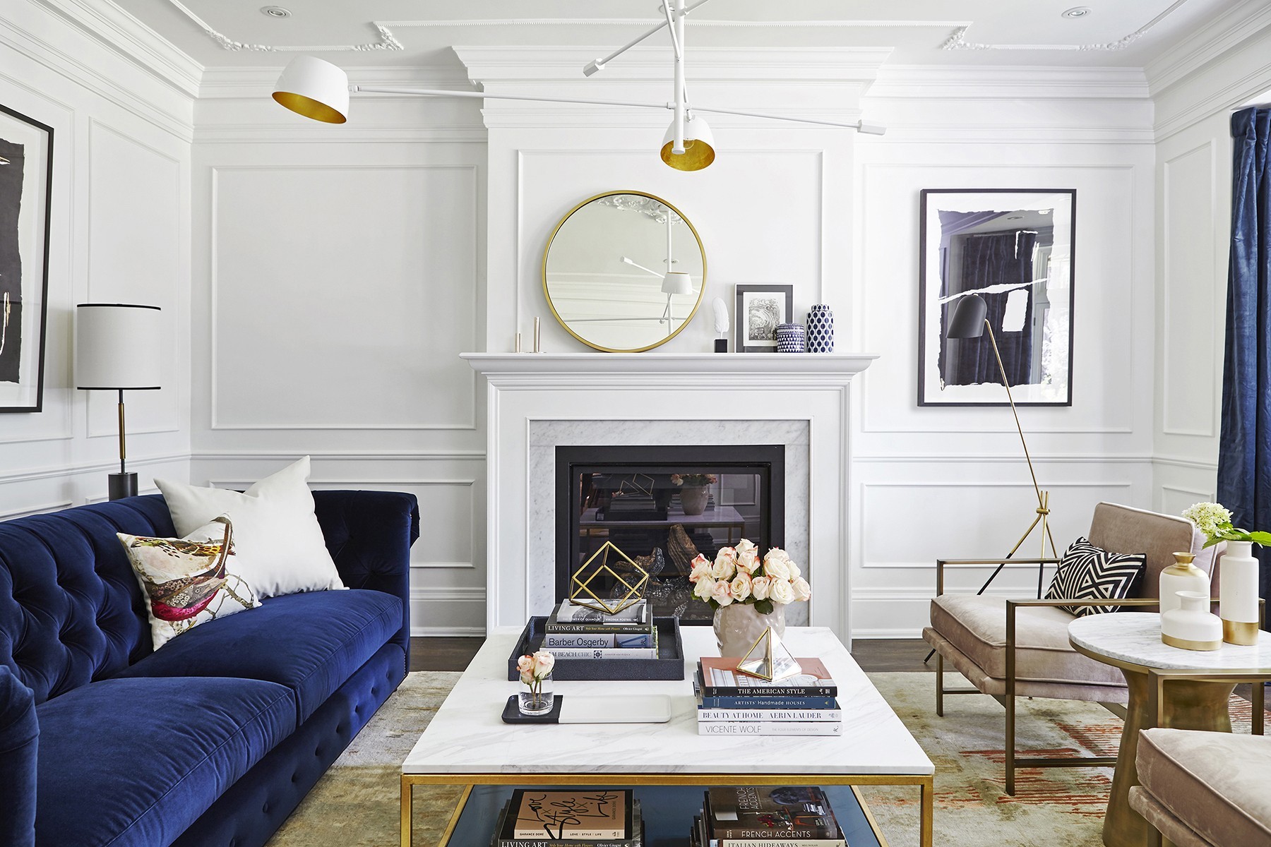 Colors that go with royal blue to make your interiors pop