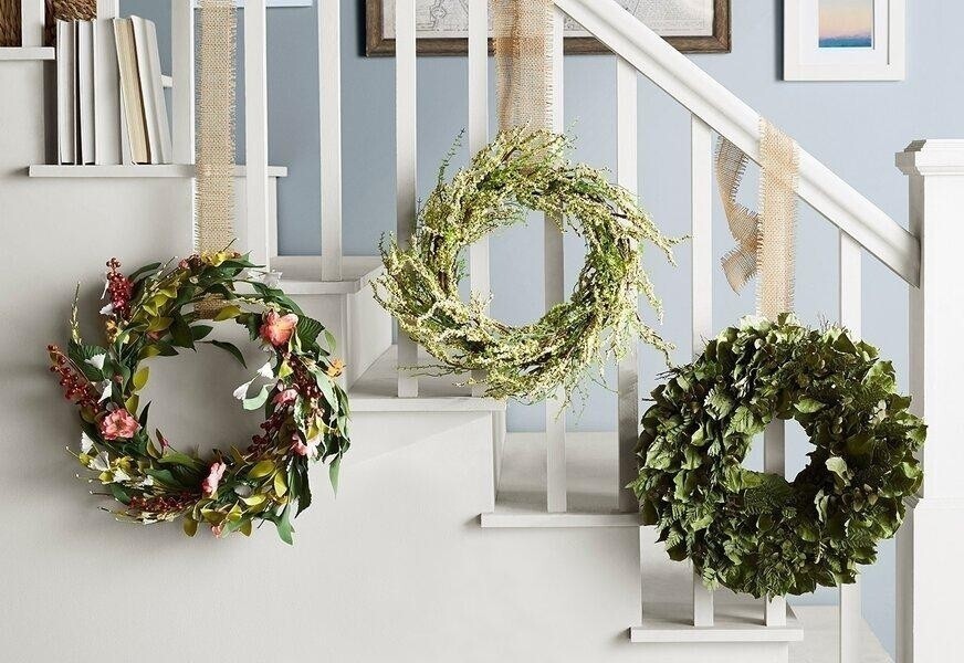 How to Decorate Your House Interior with Wreaths This Christmas