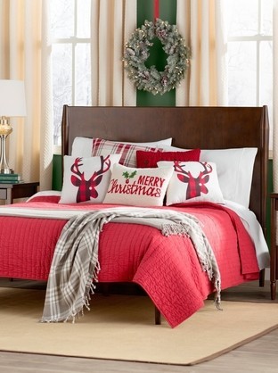 7 Beautiful Ways To Decorate Your Bedroom For Christmas