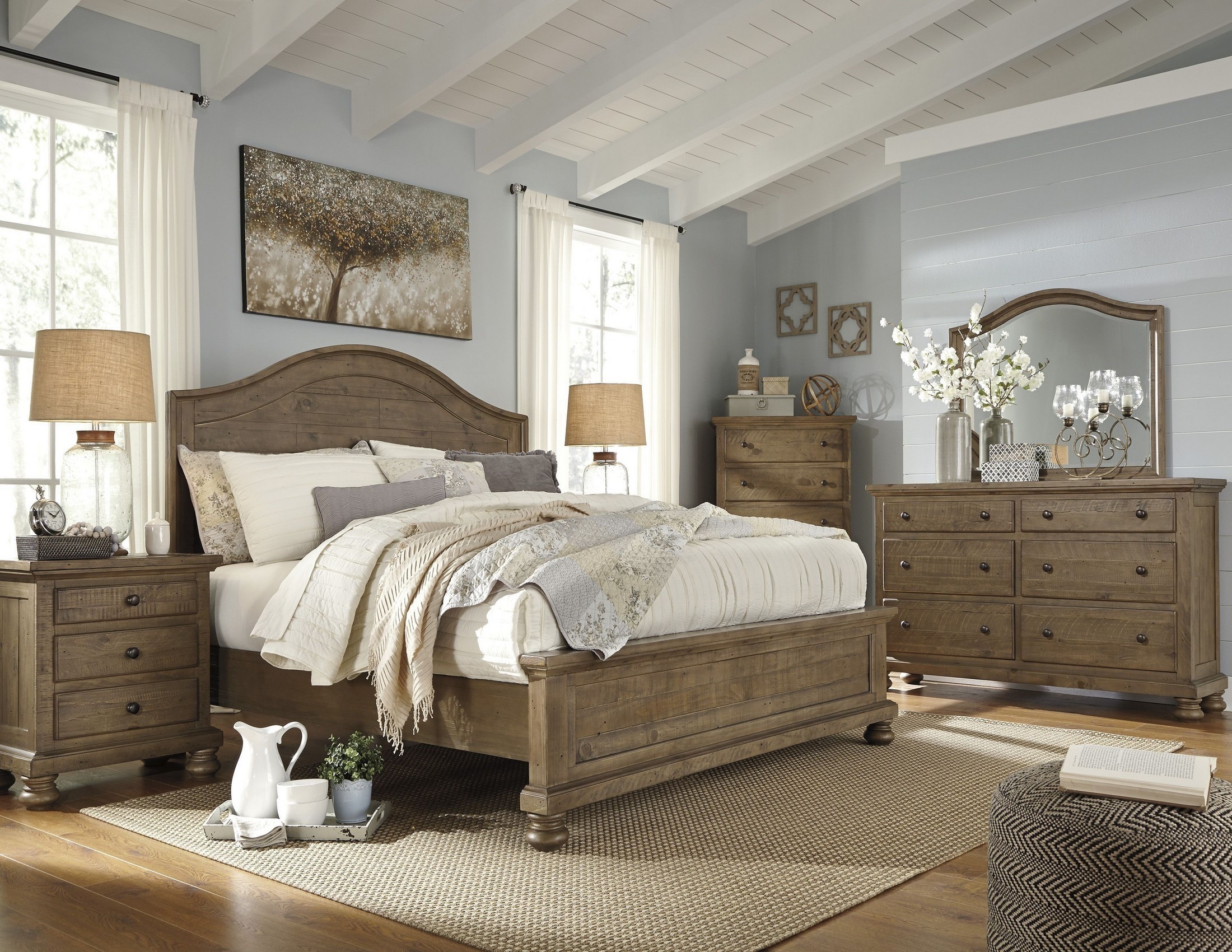 Brown Bedroom Furniture With Canopy Bed