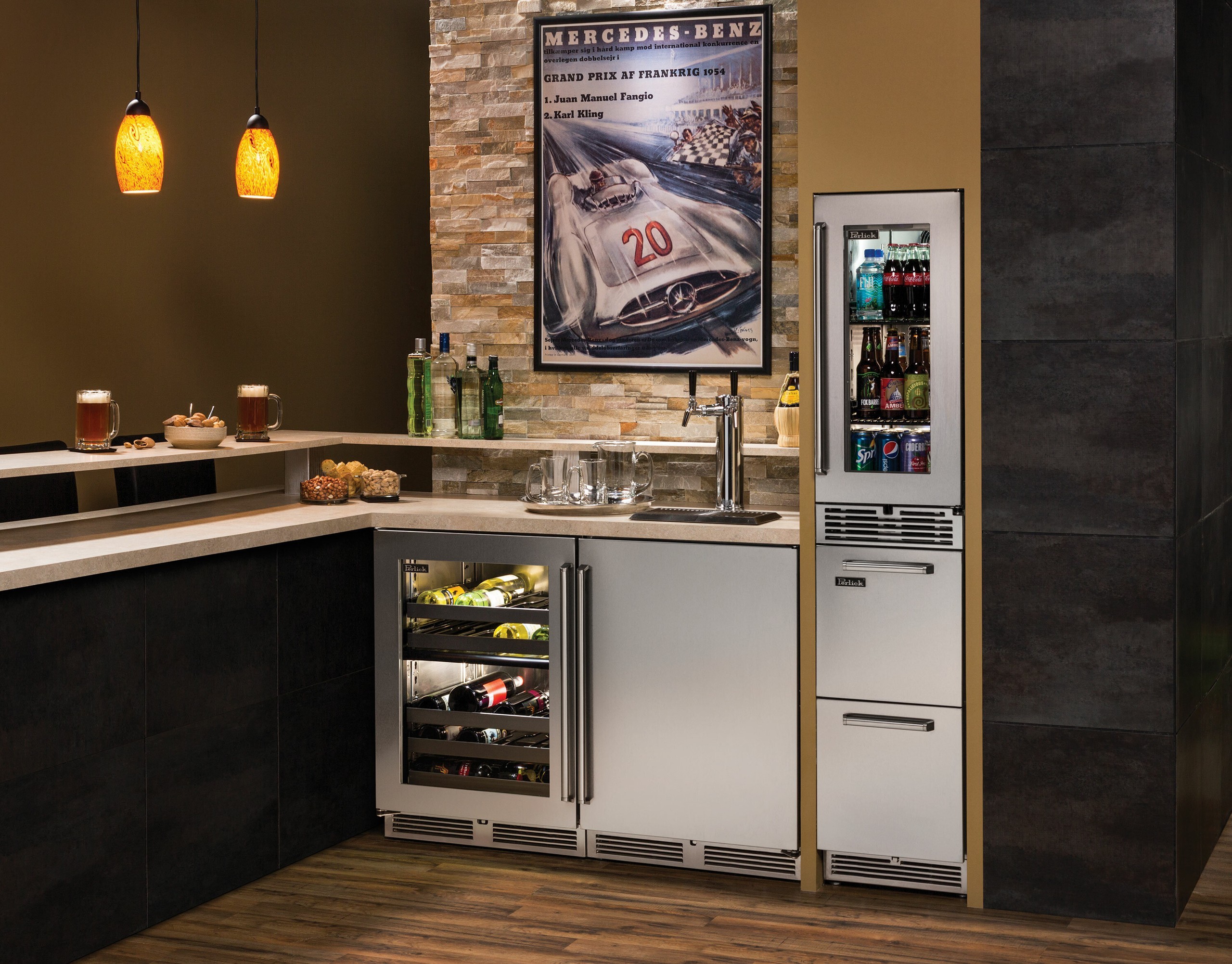 kitchen in bar nest to fridge