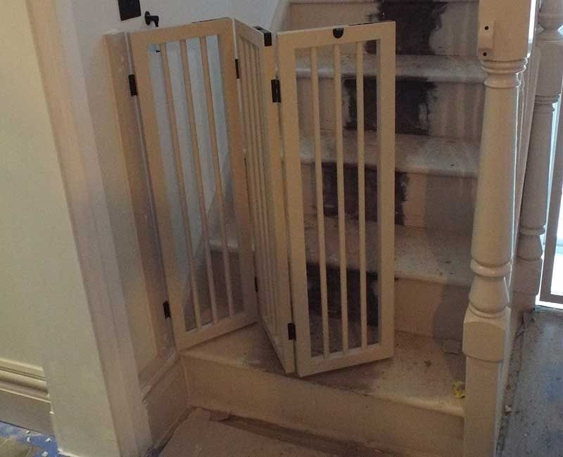 tri fold baby gate
