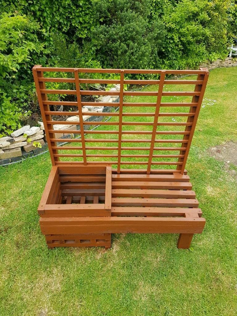 Single seat bench planter with trellis in wickford