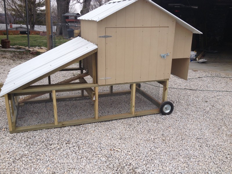 Brand new chicken coop chicken tractor for sale with
