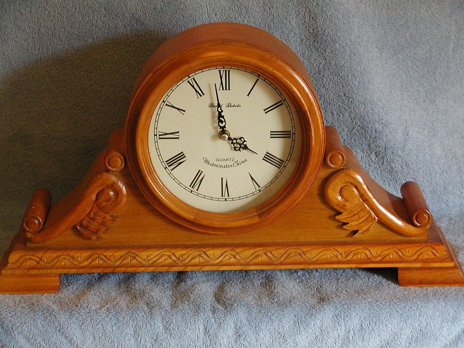 Daniel dakota quartz westminster chime mantel clock