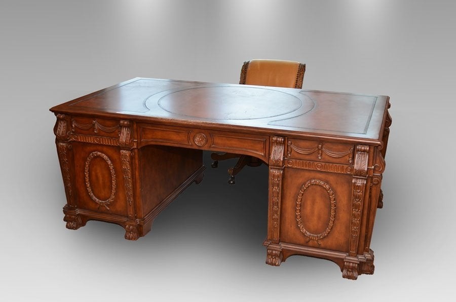 hooker partner desk