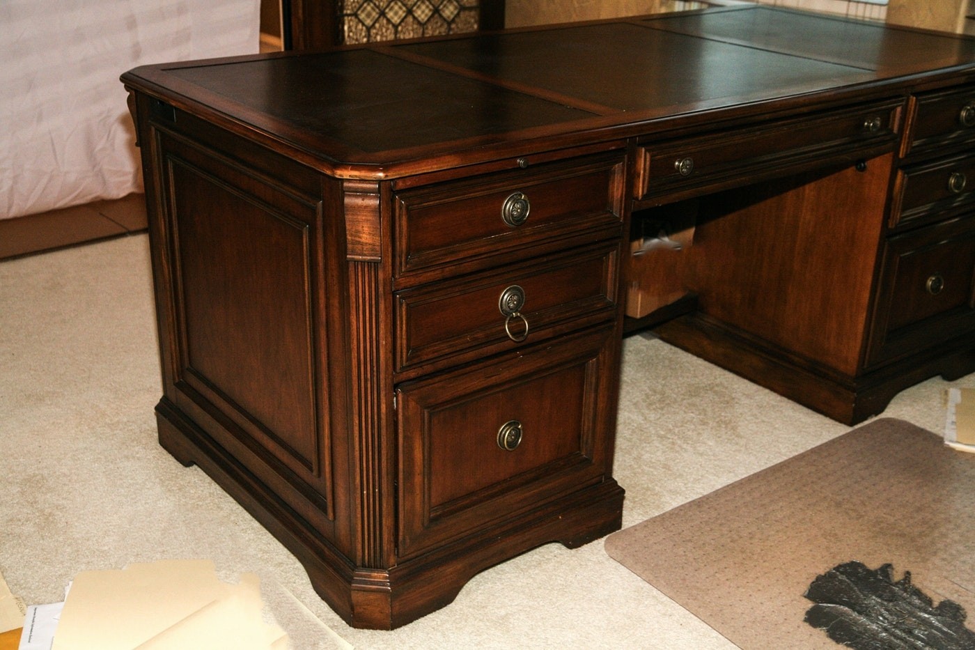 Seven seas executive desk by hooker furniture ebth 1