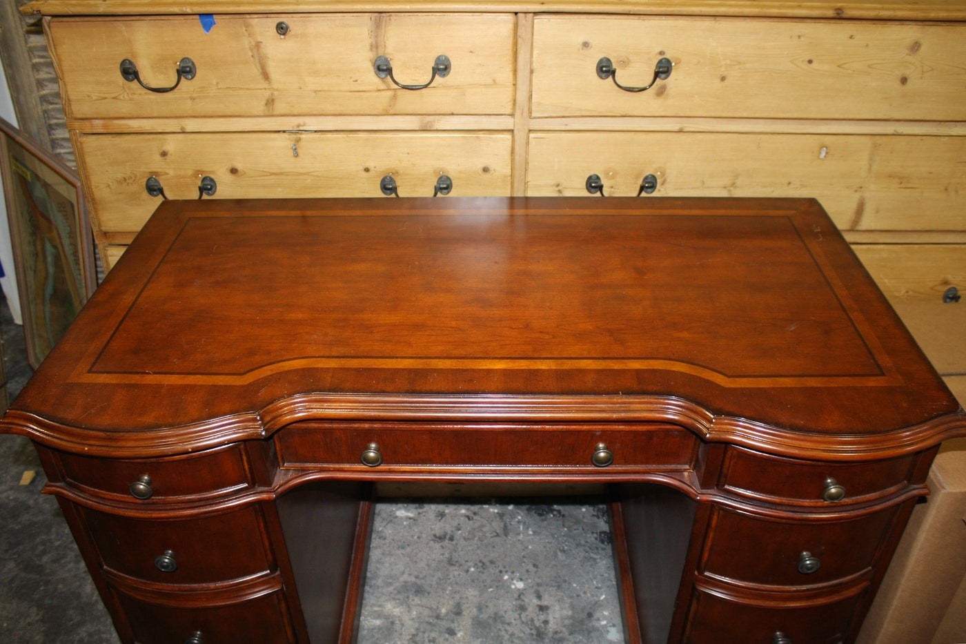 Seven seas mahogany knee hole desk by hooker furniture 1