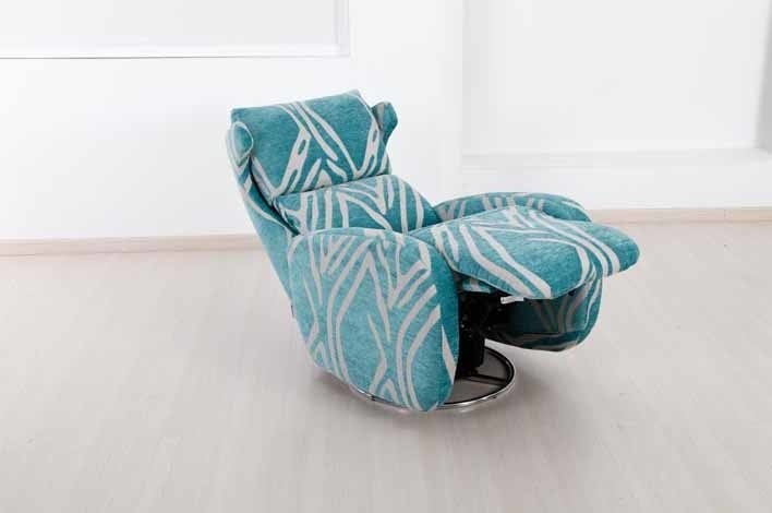 Splashy modern recliner chair decorating ideas for family 1