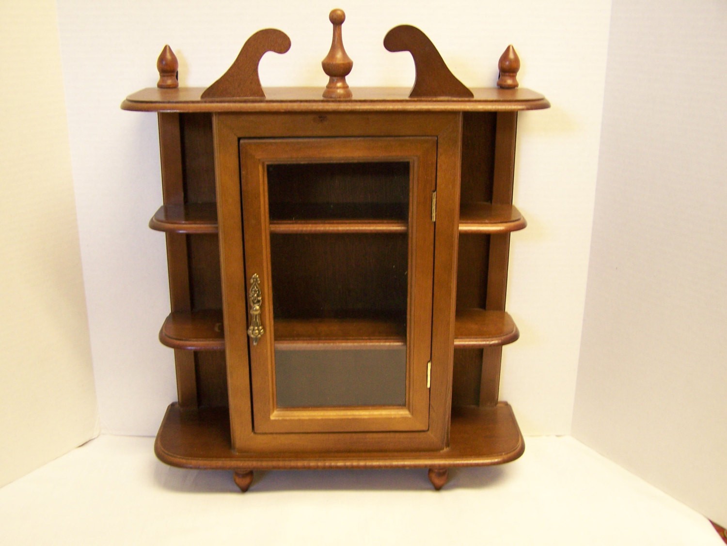 Vintage curio cabinet footed for table top or by