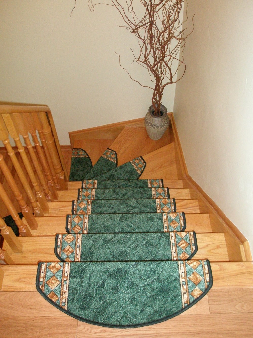 Flooring pretty stair treads carpet for stair decoration