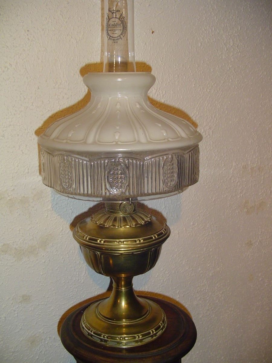Rare brass aladdin lamp with original glass shade