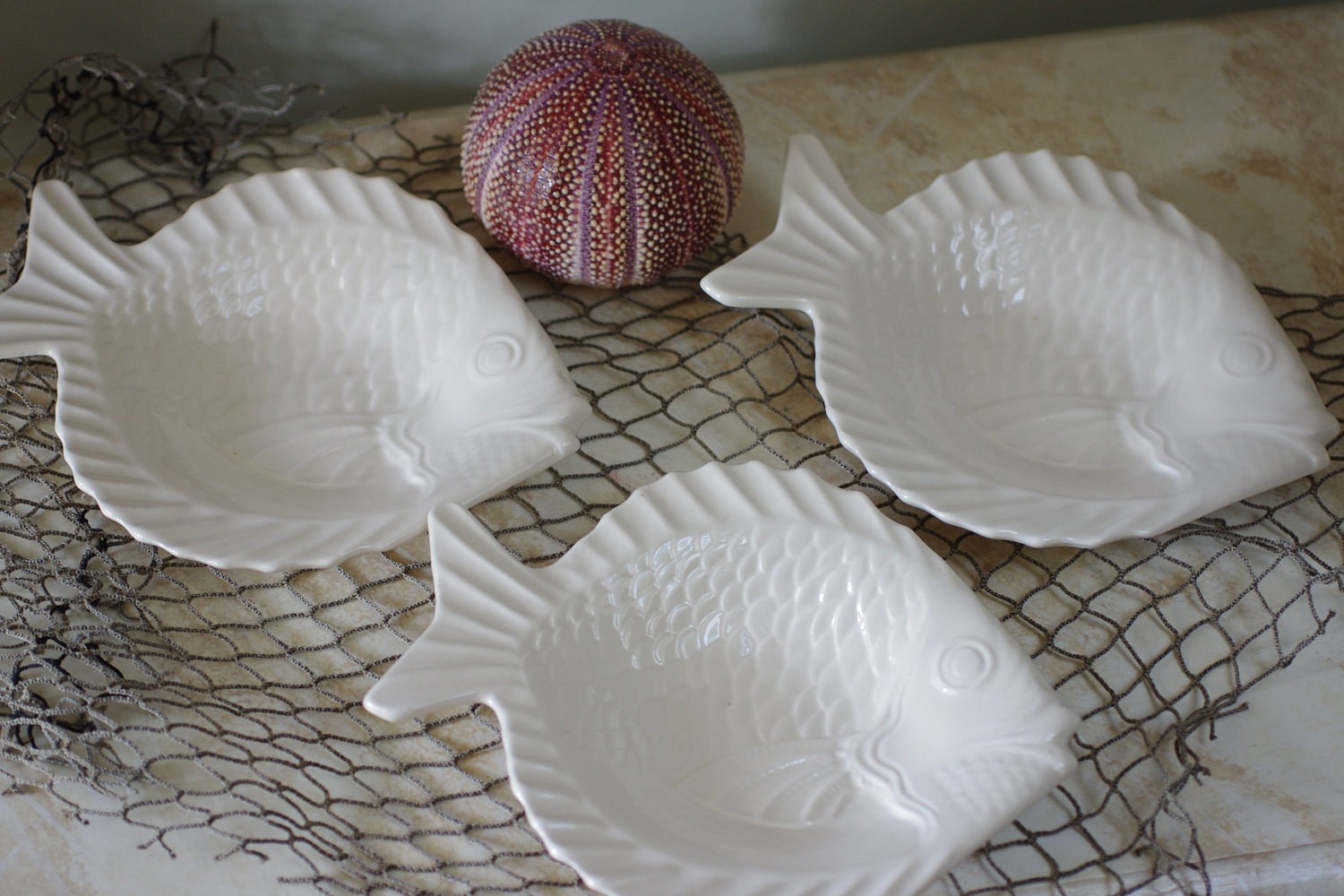 Vintage set of 6 ceramic fish shaped salad plates off