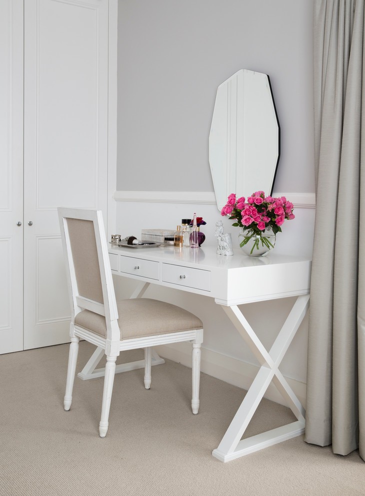 Inspiring ideas of makeup vanity table for your private 2