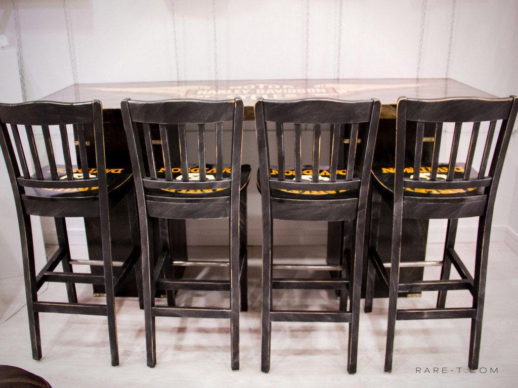 Rare t exclusive harley davidson bar 4 stools custom 1