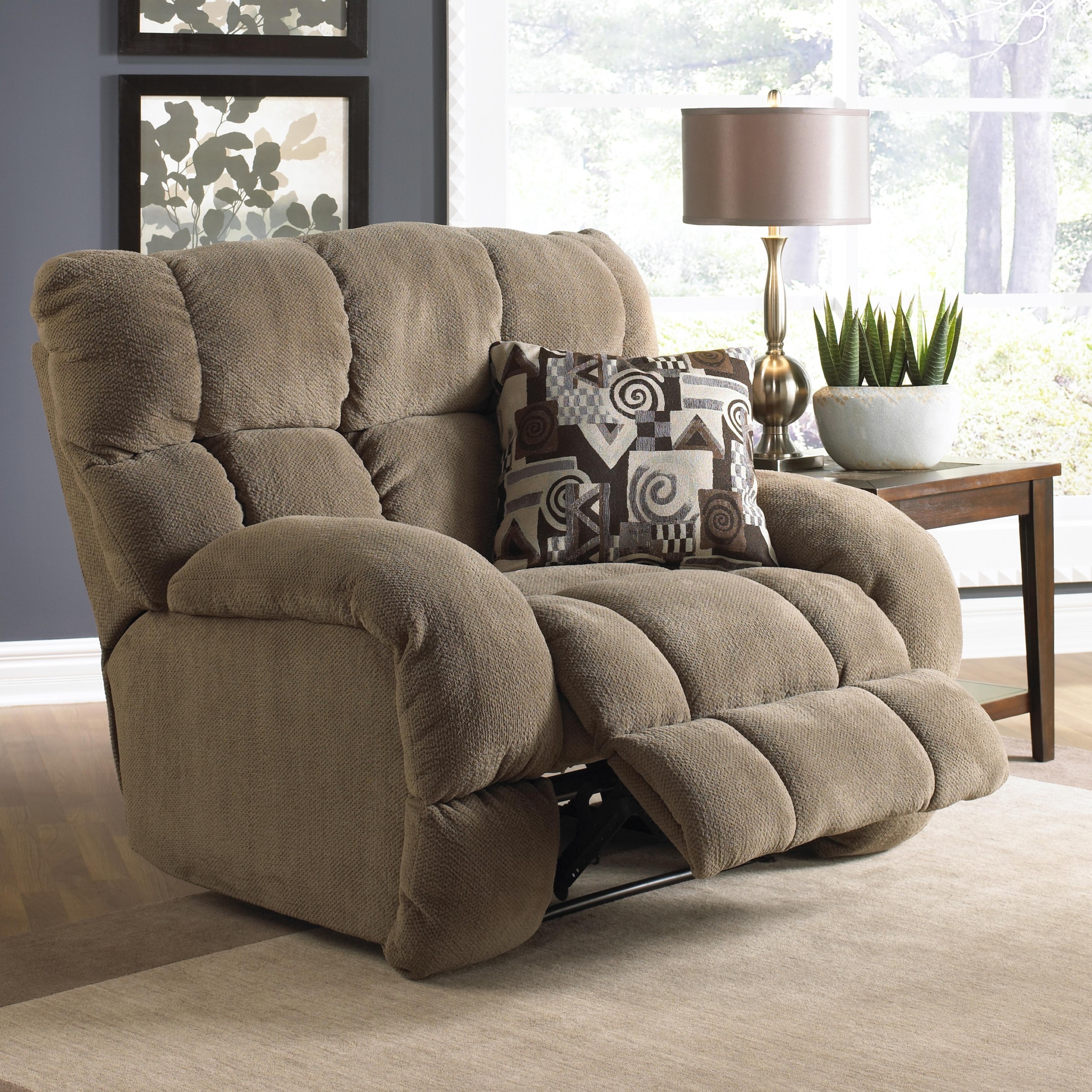 Siesta lay flat recliner with extra wide seat by catnapper