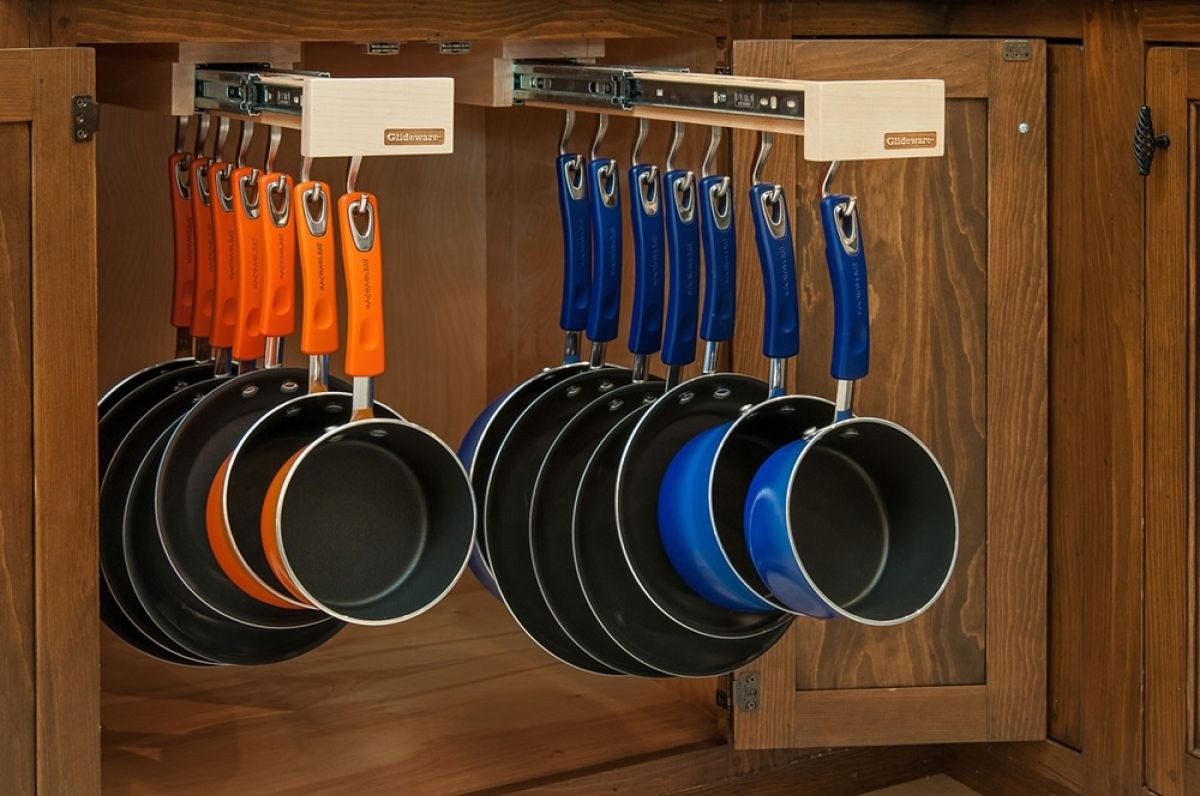 Stylish ways to store pots and pans in an organized