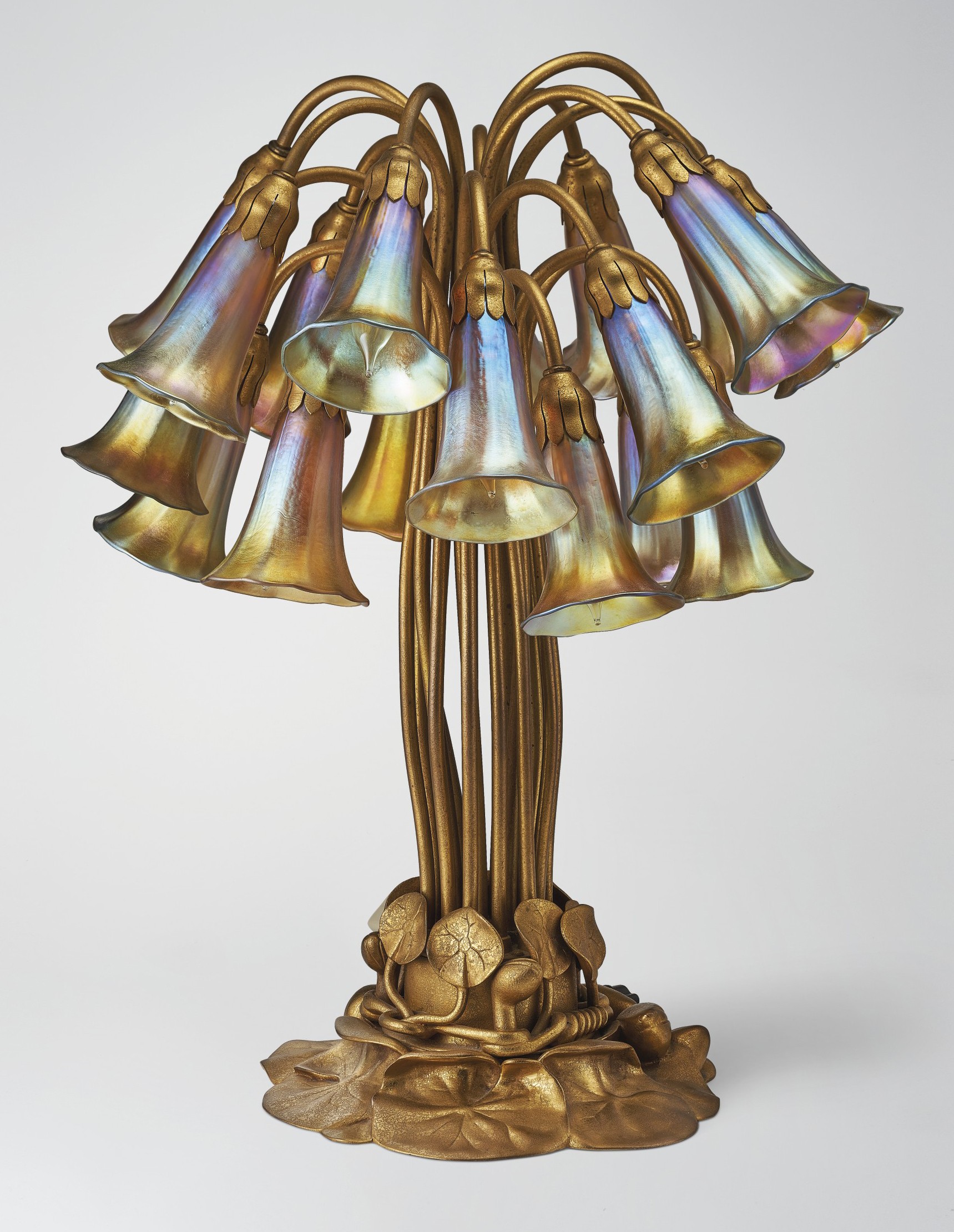Tiffany studios eighteen light lily table lamp circa