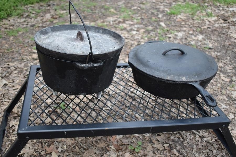 High plains outdoors cast iron cooking in the outdoors hppr