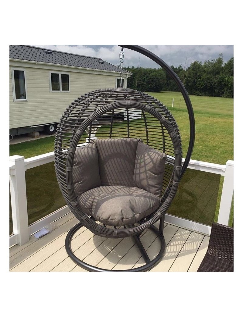 pod garden chair