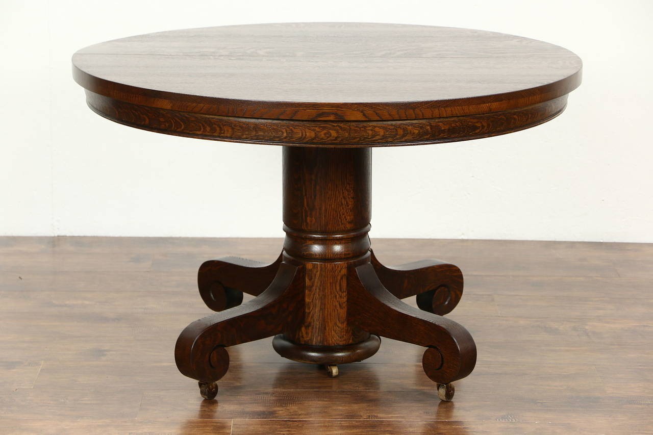 Round quarter sawn oak 1900 antique 45 pedestal dining