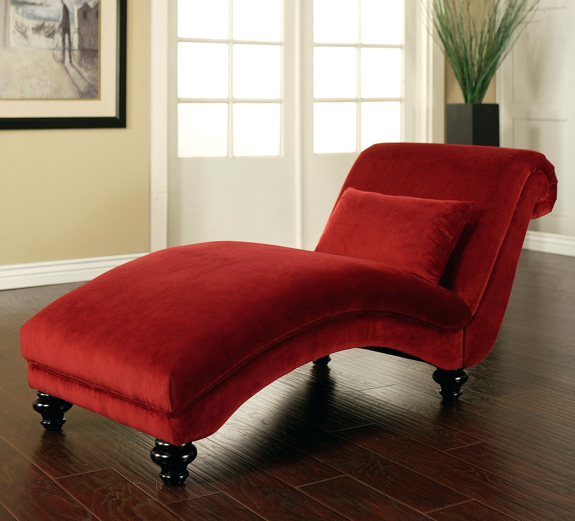 15 best red chaise lounges